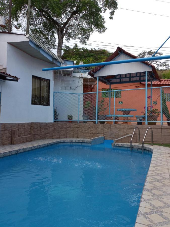 Hotel La Uvita Puerto Limon Exteriér fotografie