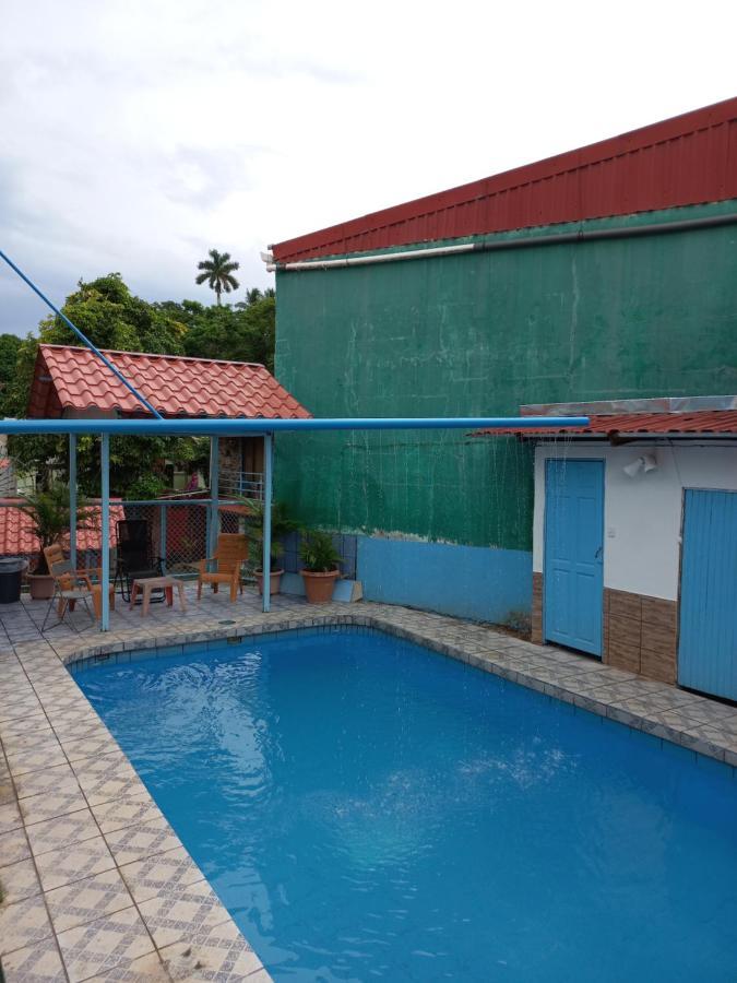 Hotel La Uvita Puerto Limon Exteriér fotografie