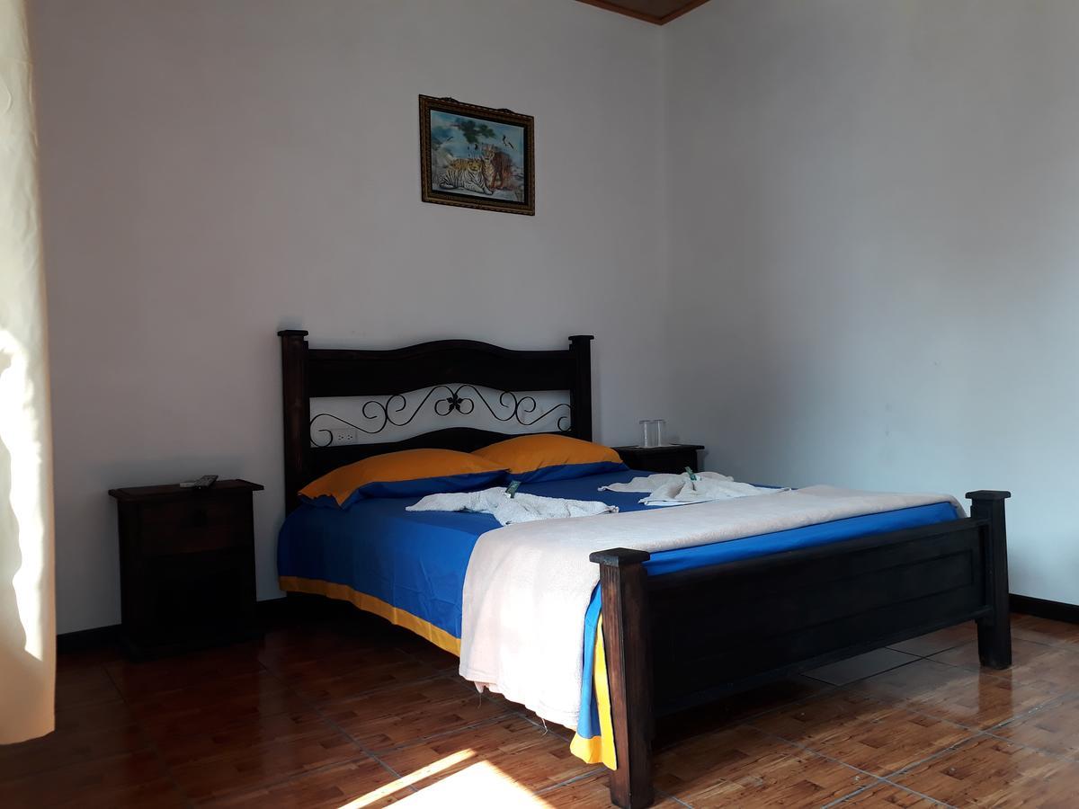 Hotel La Uvita Puerto Limon Exteriér fotografie