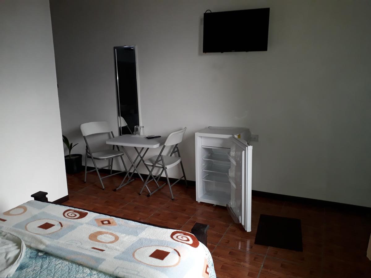 Hotel La Uvita Puerto Limon Exteriér fotografie